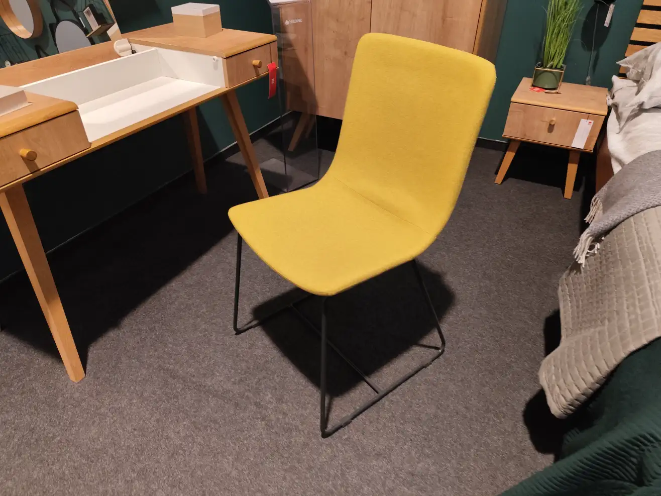 VOX Krzesło SHELL żółte VOX Krzesło SHELL żółte