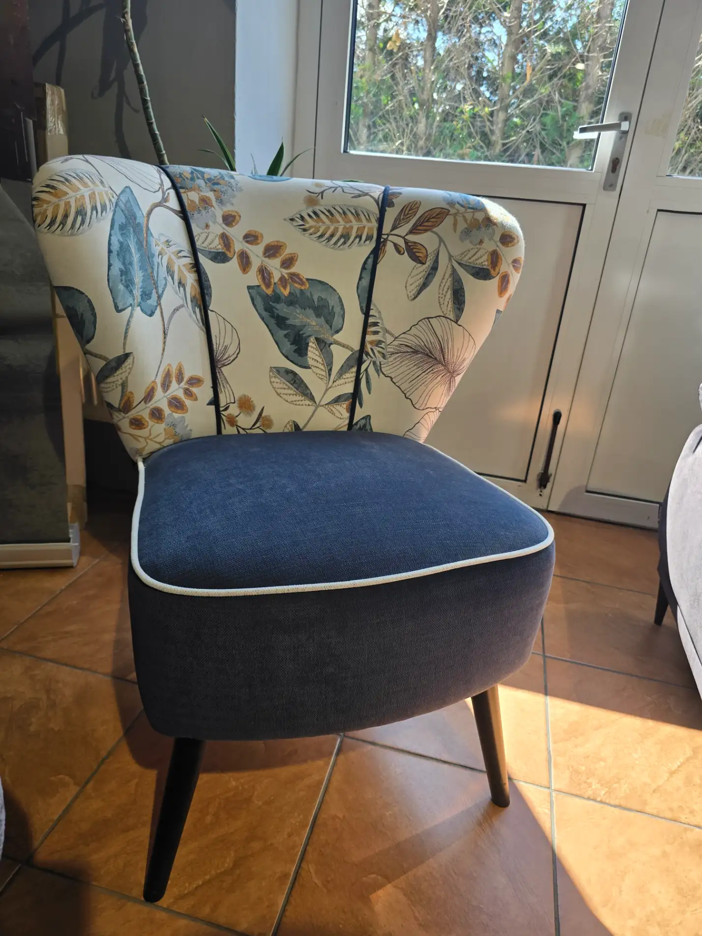 Fotel klubowy PRL design kwiaty Fotel klubowy PRL design kwiaty